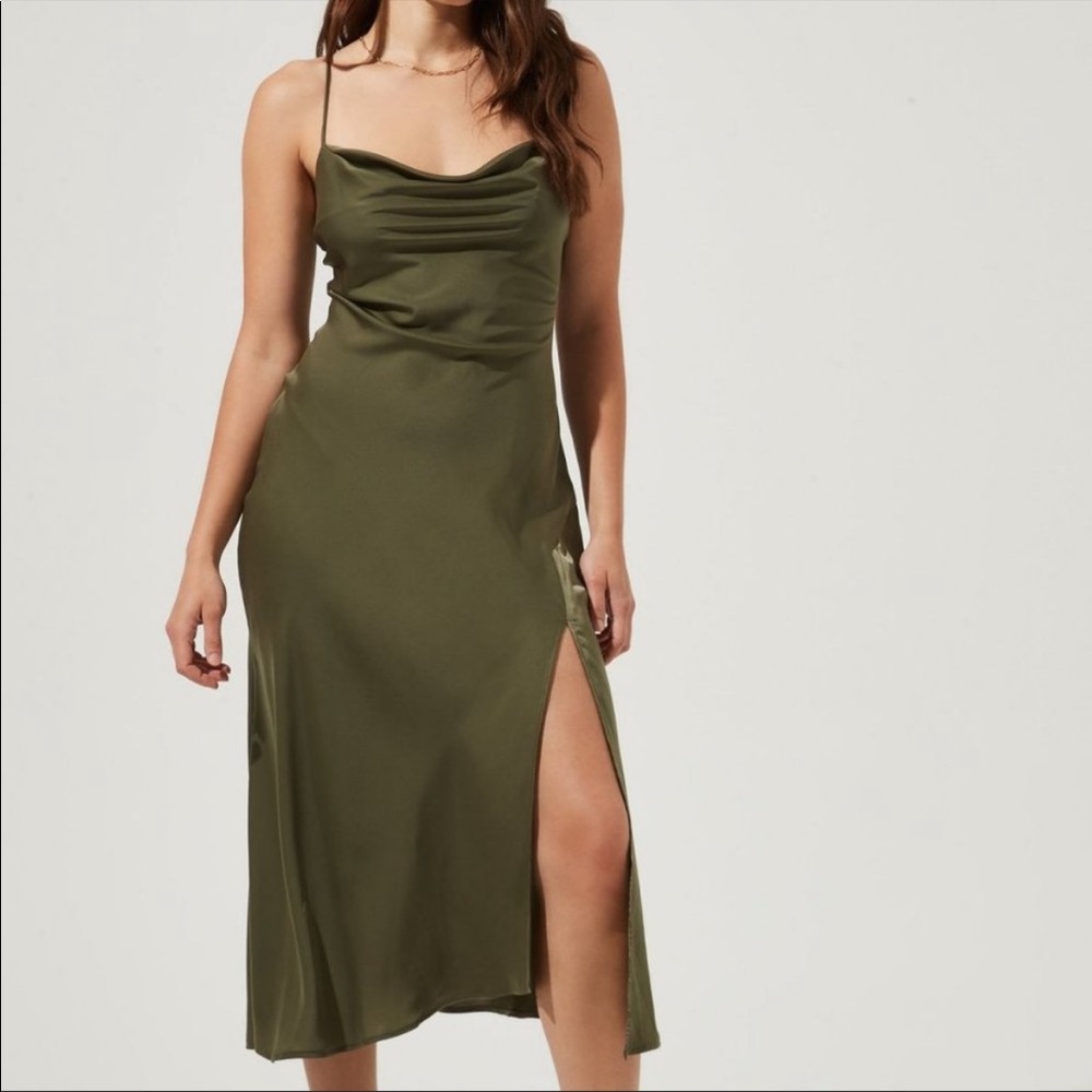 ASTR The Label Gaia Midi Dress in Sage